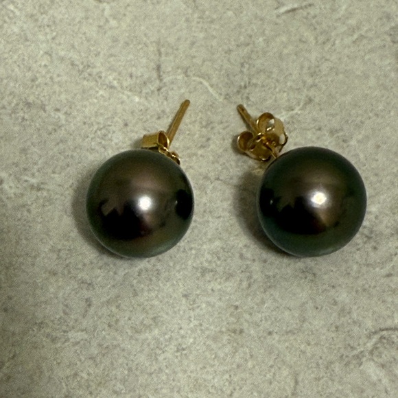 BNW 18K YELLOW GOLD BLACK TAHITIAN PEARL STUDS, EARRINGS - Picture 1 of 7